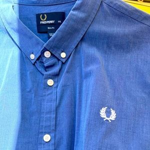 Fred Perry short sleeve slim fit button down shirt gently used
